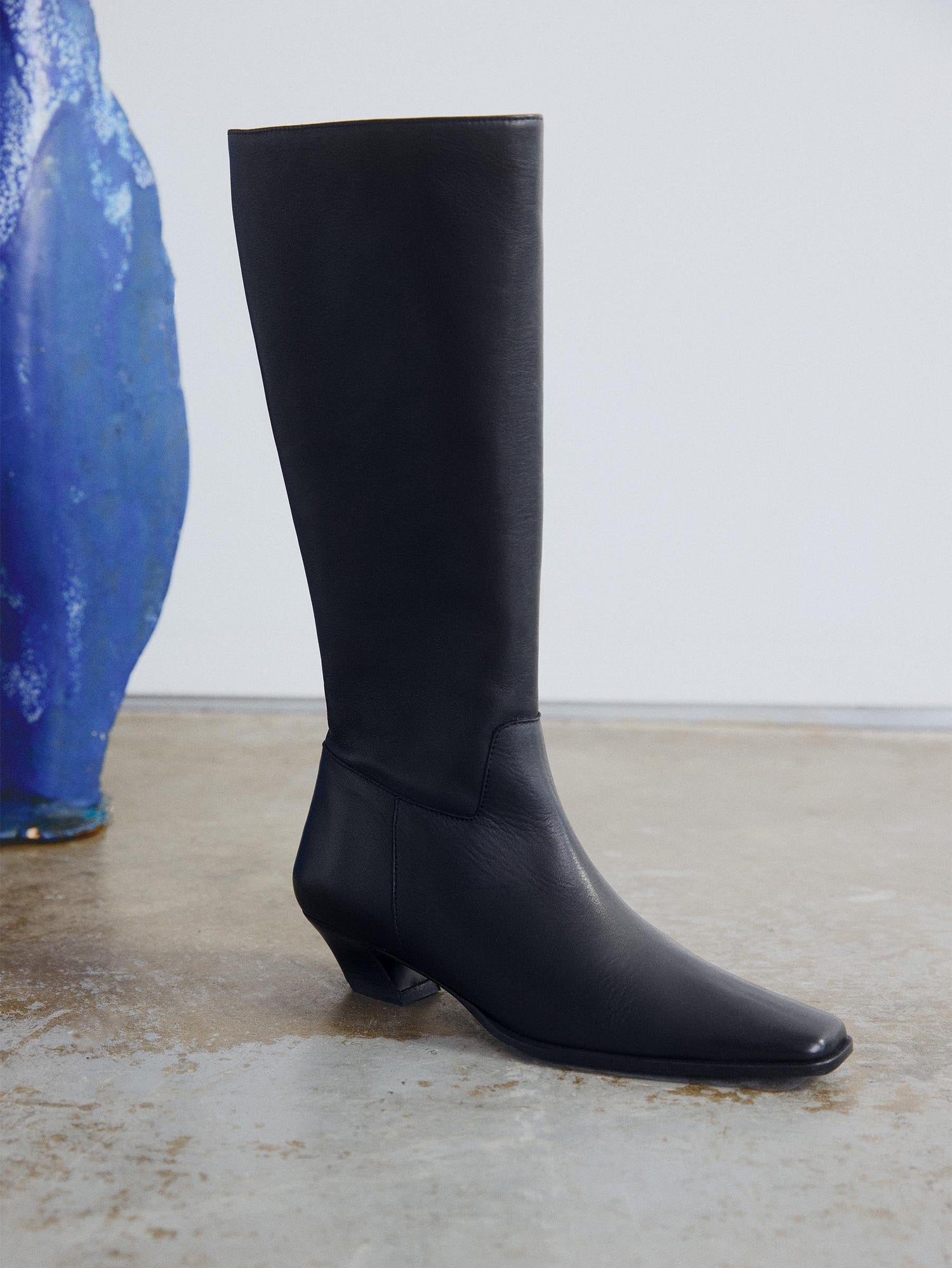 Women's heeled boots