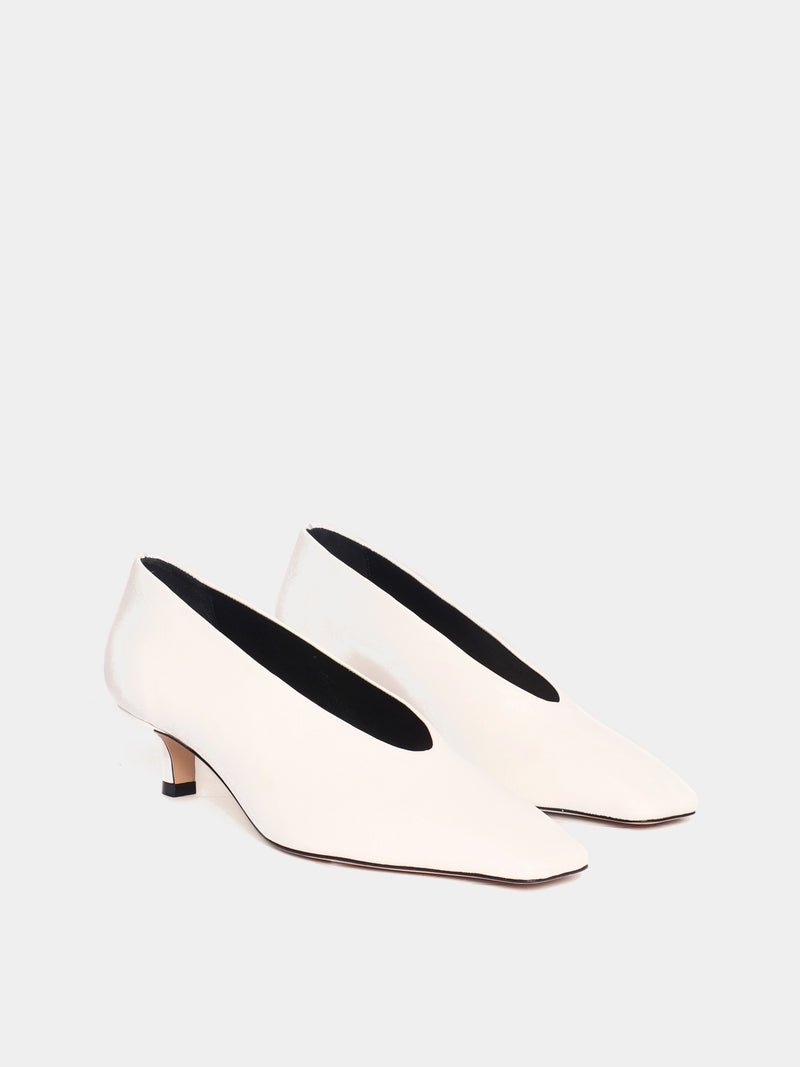 Cream leather closed-toe high heels