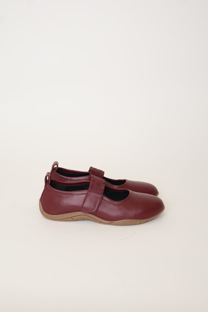 Sample Evora Oxblood 38